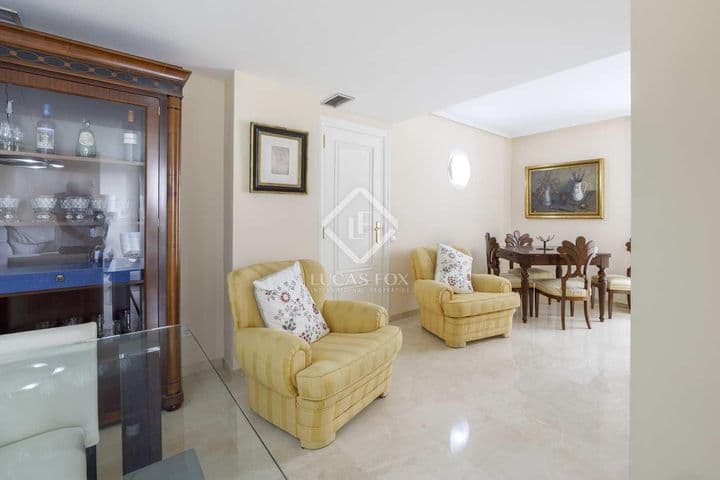 4 bedrooms apartment for rent in Valencia, Spain - Image 10