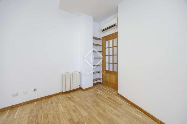 2 bedrooms apartment for rent in Valencia, Spain - Image 4