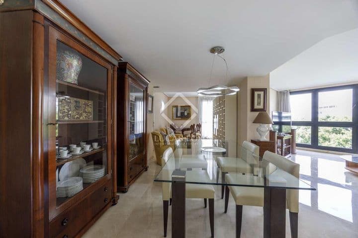 4 bedrooms apartment for rent in Valencia, Spain - Image 3