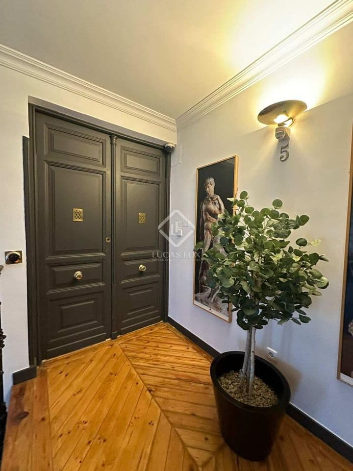 4 bedrooms apartment for sale in Madrid, Spain - Image 3