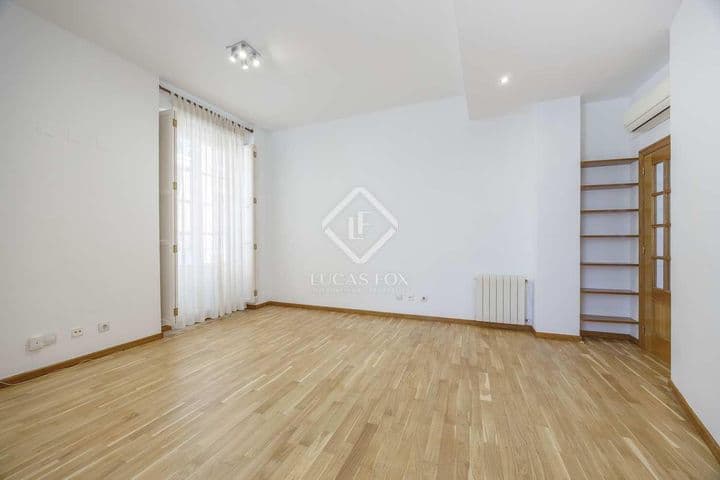 2 bedrooms apartment for rent in Valencia, Spain - Image 3