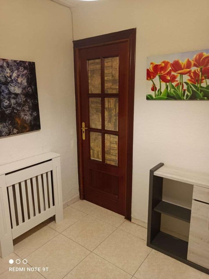 4 bedrooms apartment for rent in Salamanca, Spain - Image 3