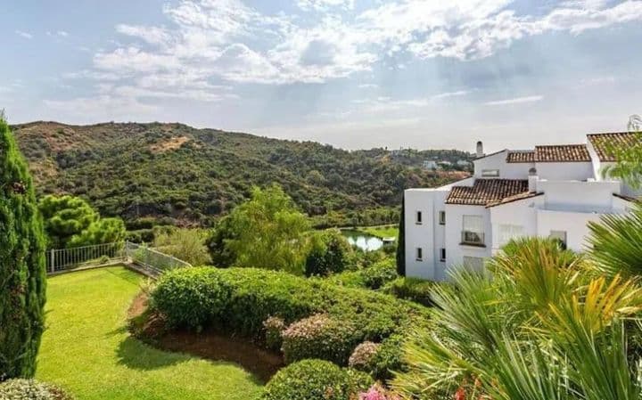 2 bedrooms apartment for sale in Benahavis, Spain - Image 2