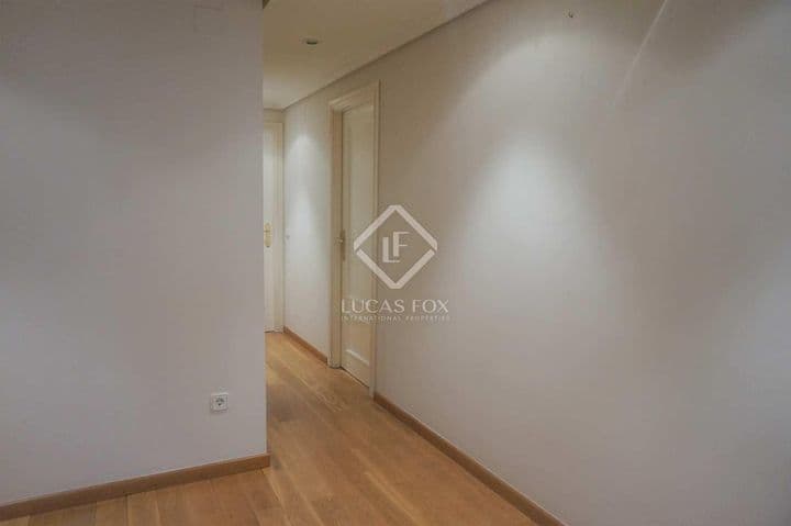 2 bedrooms apartment for rent in Valencia, Spain - Image 9