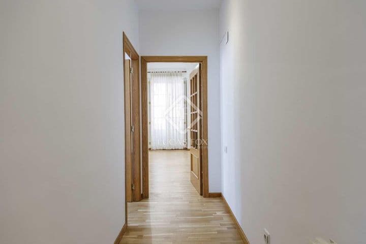 2 bedrooms apartment for rent in Valencia, Spain - Image 9