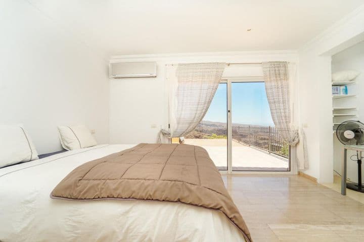 2 bedrooms house for sale in San Bartolome de Tirajana, Spain - Image 4