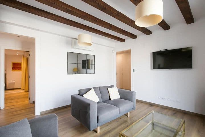 3 bedrooms apartment for rent in Gotic, Spain - Image 6