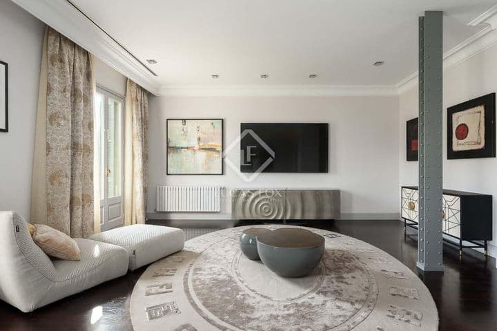 3 bedrooms apartment for rent in Barcelona, Spain - Image 9