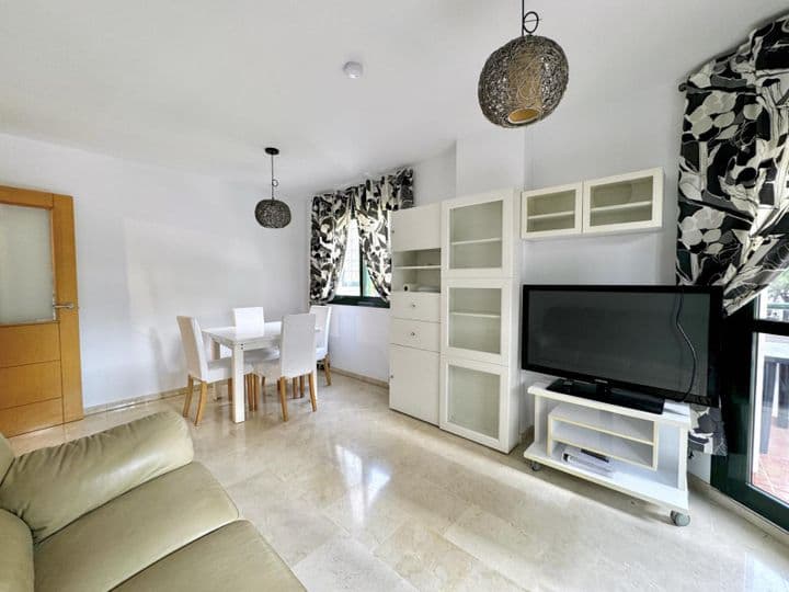 2 bedrooms apartment for rent in Estepona Pueblo, Spain - Image 4