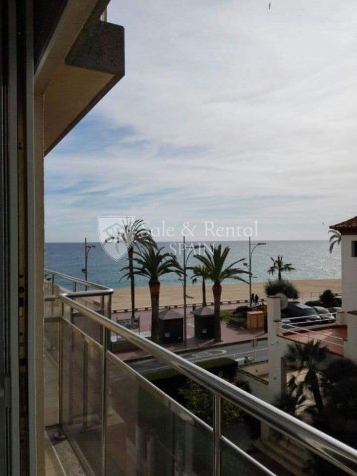 3 bedrooms apartment for sale in Casc Antic, Spain - Image 2