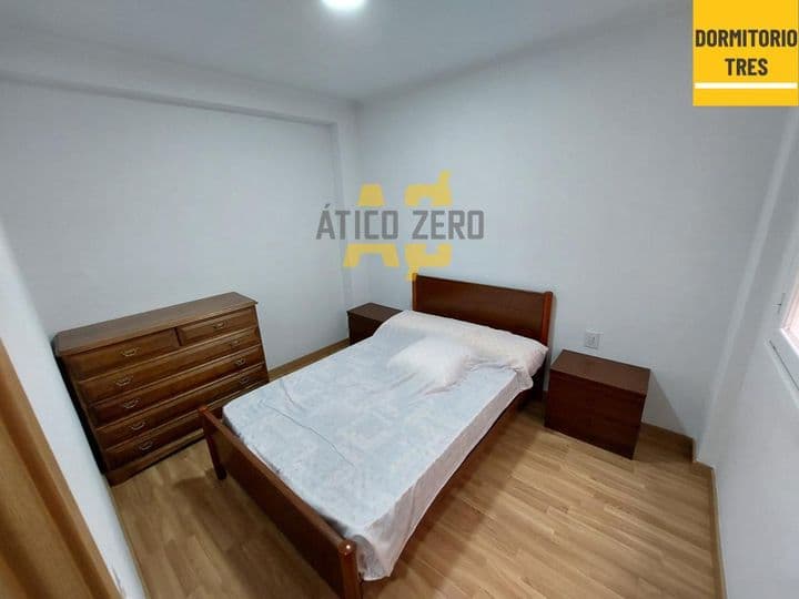 3 bedrooms apartment for rent in Vigo, Spain - Image 10