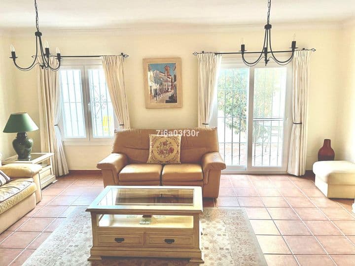 4 bedrooms house for sale in Manilva, Spain - Image 11