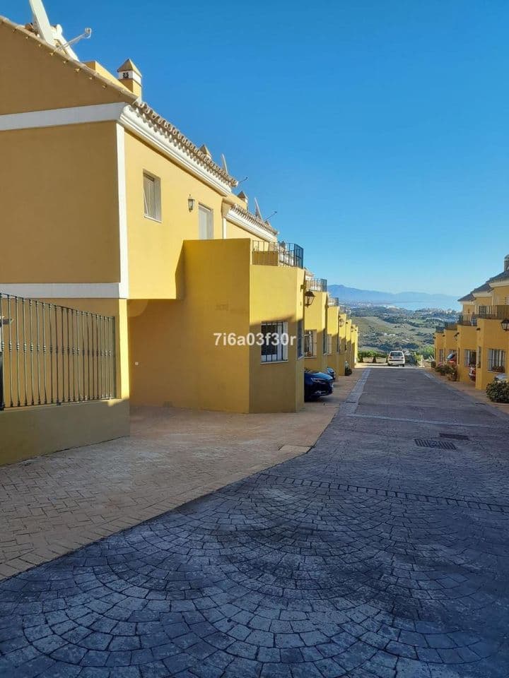 4 bedrooms house for sale in Manilva, Spain - Image 5