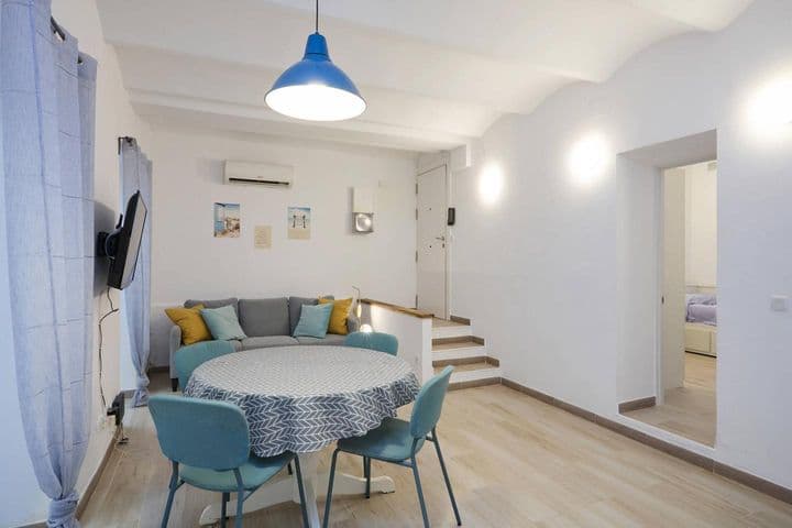 2 bedrooms apartment for rent in Horta-Guinardo, Spain - Image 7