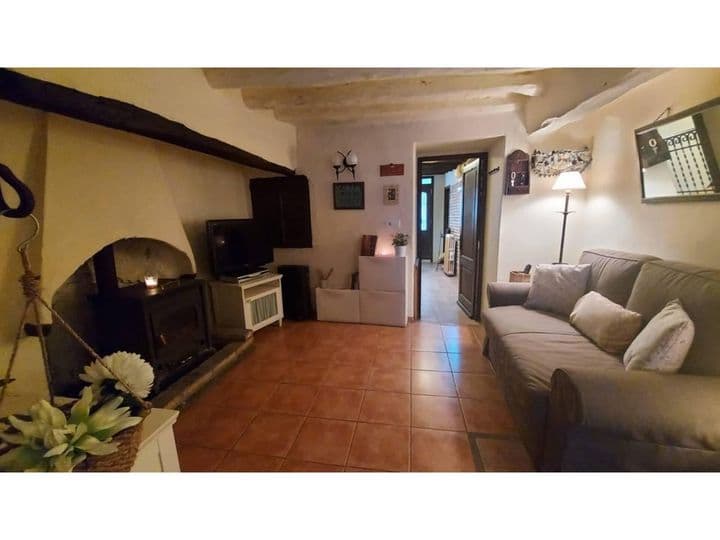 1 bedroom apartment for rent in La Llacuna, Spain - Image 4