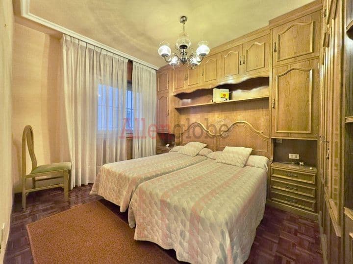 1 bedroom apartment for sale in Oviedo, Spain - Image 7