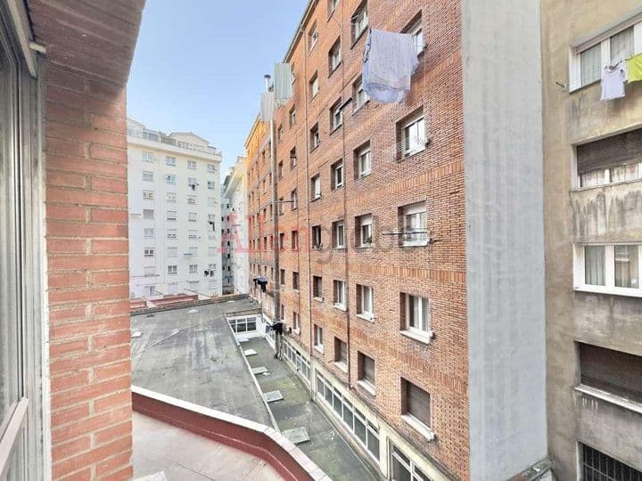 1 bedroom apartment for sale in Oviedo, Spain - Image 8