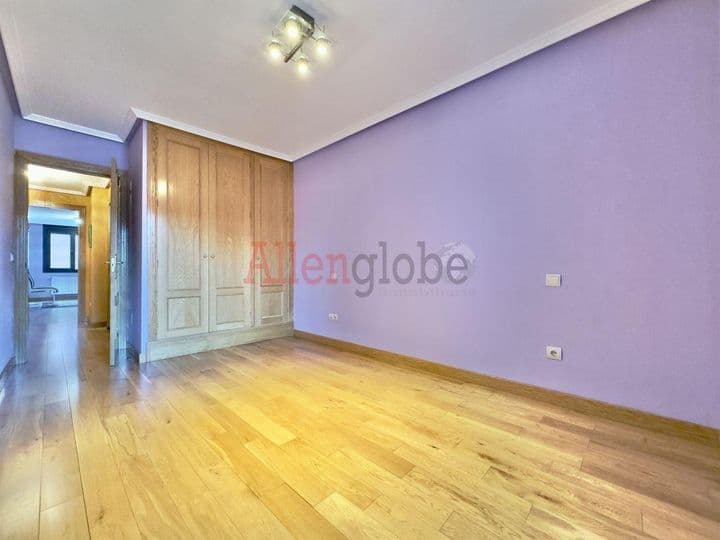 1 bedroom apartment for sale in Oviedo, Spain - Image 7