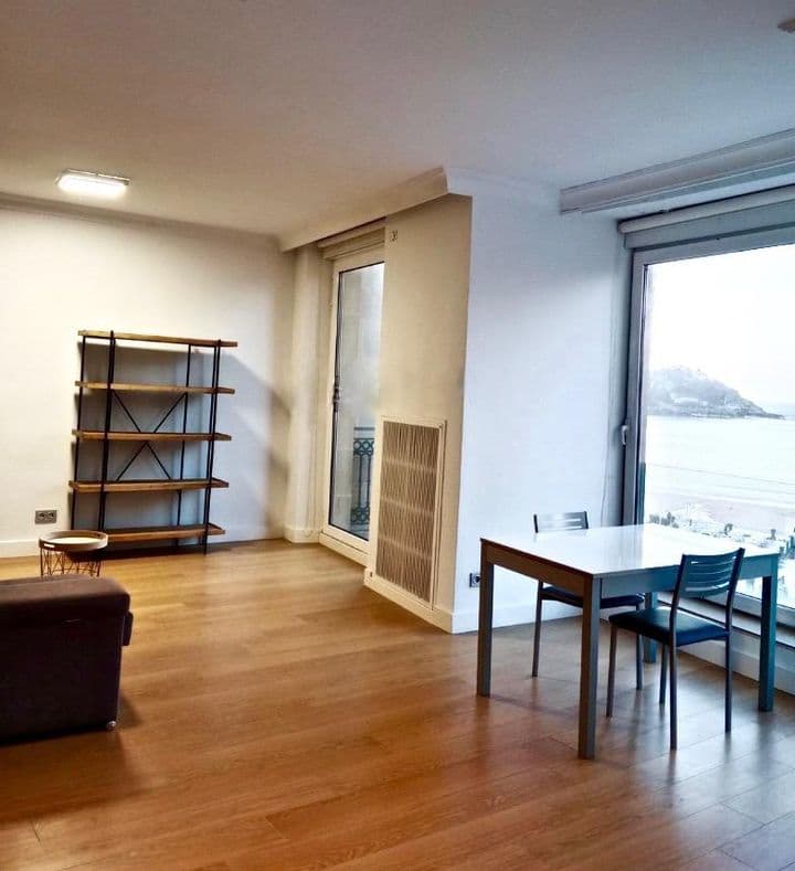 4 bedrooms apartment for rent in Donostia-San Sebastian, Spain - Image 4