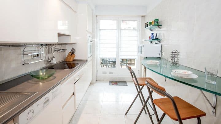 2 bedrooms apartment for rent in Donostia-San Sebastian, Spain - Image 10