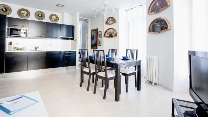 3 bedrooms apartment for rent in Donostia-San Sebastian, Spain - Image 9