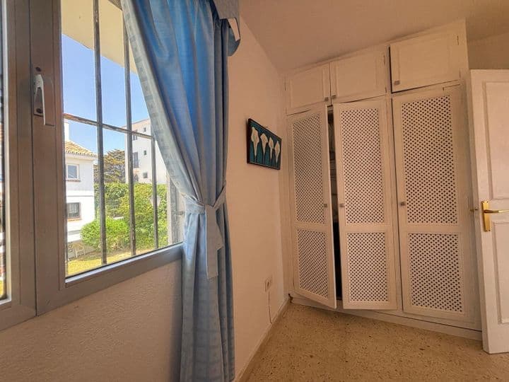 2 bedrooms apartment for rent in Sitio de Calahonda, Spain - Image 11