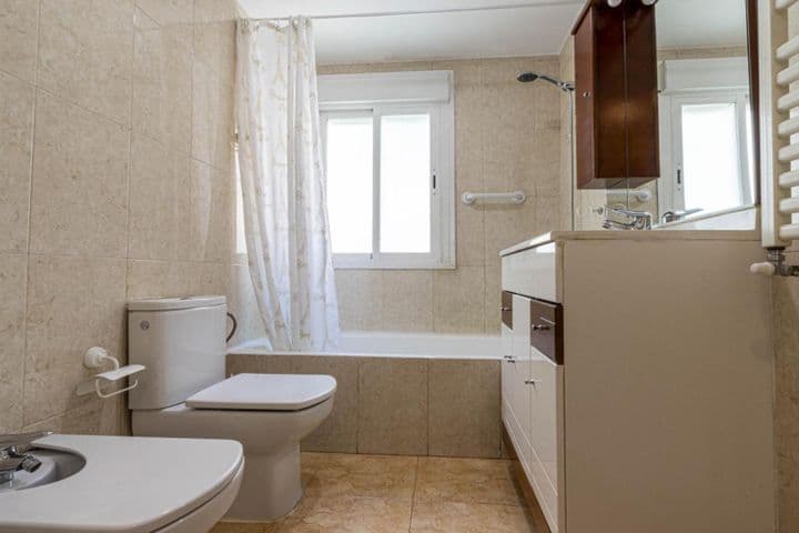 2 bedrooms apartment for sale in Chamberi, Spain - Image 11