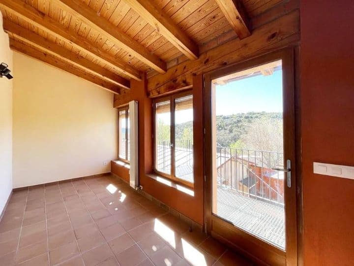 1 bedroom apartment for rent in Huesca, Spain - Image 8