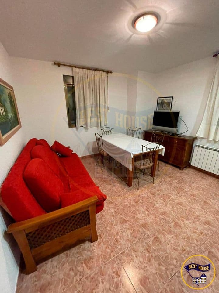 2 bedrooms apartment for rent in Serrania de Cuenca, Spain - Image 3