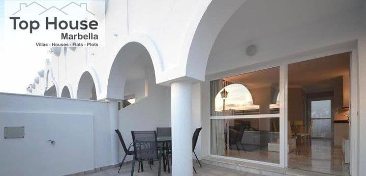 2 bedrooms house for rent in Marbella, Spain - Image 3