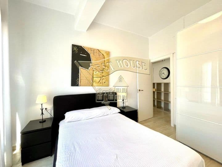 1 bedroom apartment for rent in Ciutat Vella, Spain - Image 12