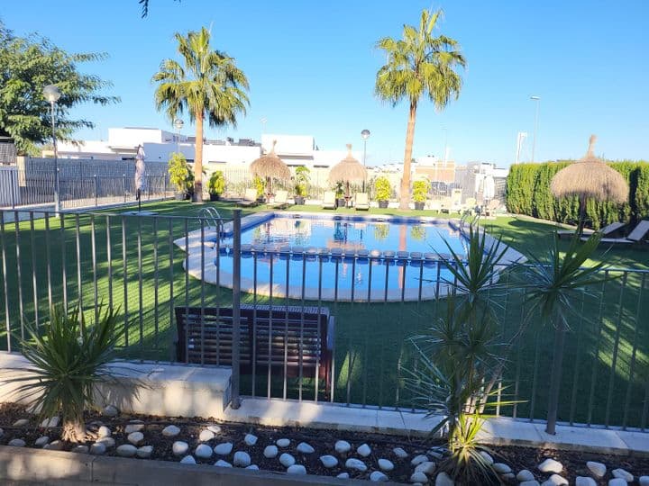 3 bedrooms apartment for rent in Vega Baja del Segura, Spain - Image 3