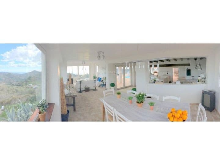 5 bedrooms house for sale in Sayalonga, Spain - Image 3