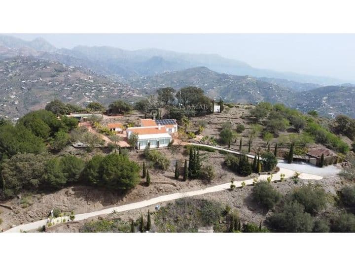 9 bedrooms house for sale in Sayalonga, Spain - Image 2