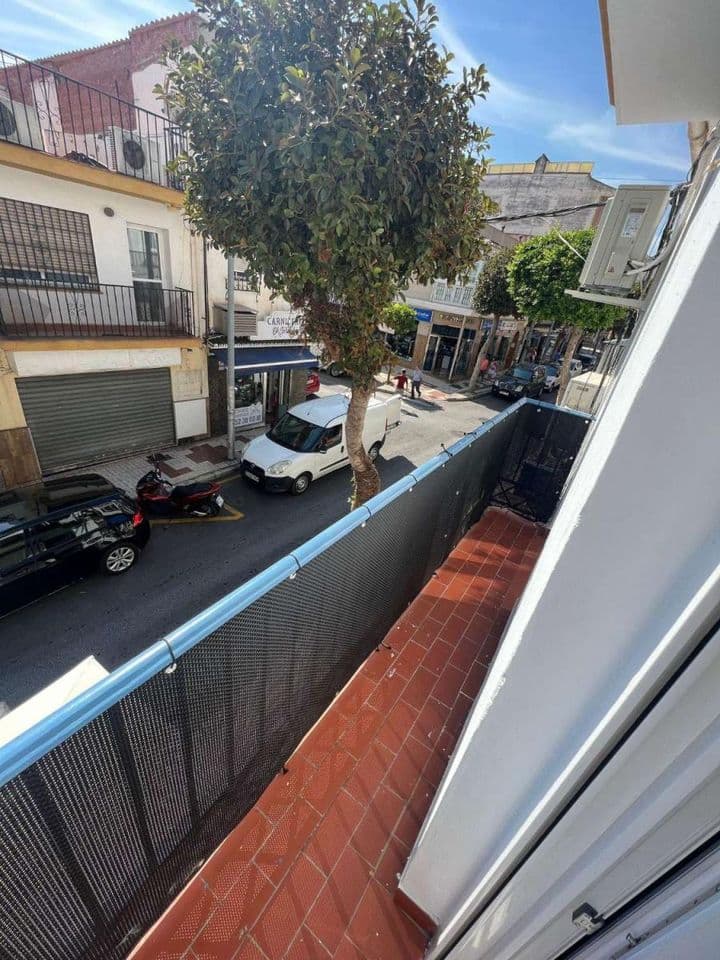 2 bedrooms apartment for rent in Centro, Spain - Image 2