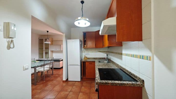 2 bedrooms apartment for sale in Centro, Spain - Image 3