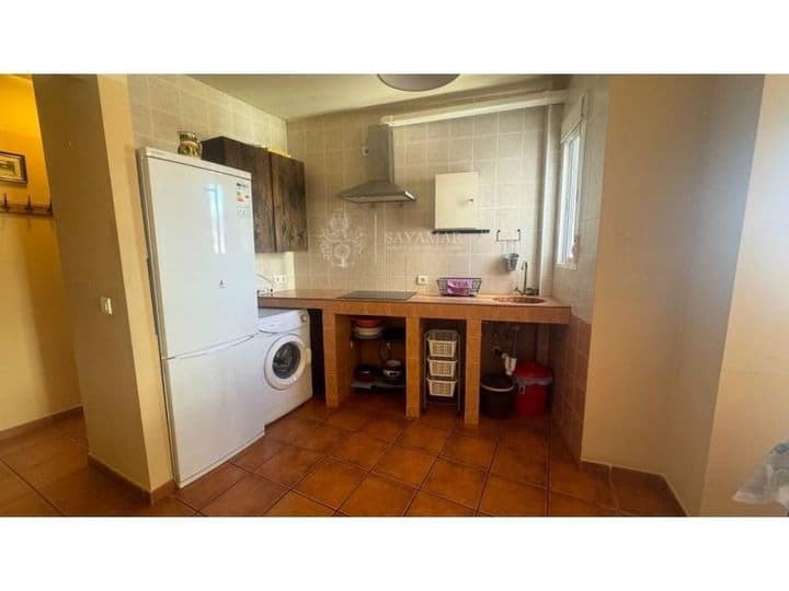 2 bedrooms apartment for rent in Sayalonga, Spain - Image 6