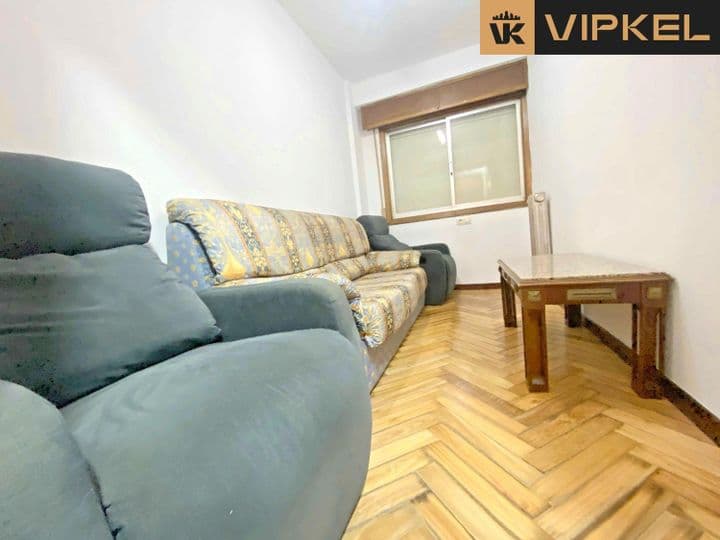 4 bedrooms apartment for rent in Santiago de Compostela, Spain - Image 10