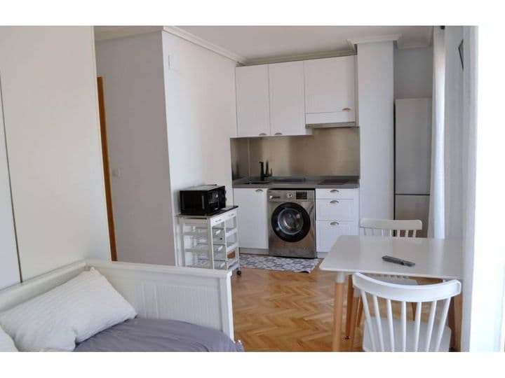 1 bedroom apartment for rent in Palencia, Spain - Image 7