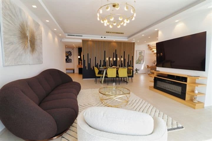 4 bedrooms apartment for sale in Estepona, Spain - Image 2