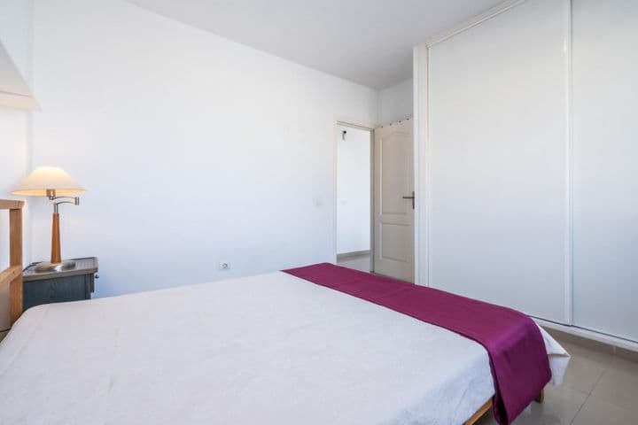 1 bedroom apartment for sale in Casco Urbano, Spain - Image 7