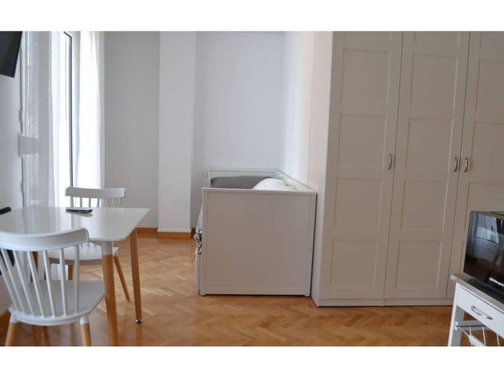 1 bedroom apartment for rent in Palencia, Spain - Image 11