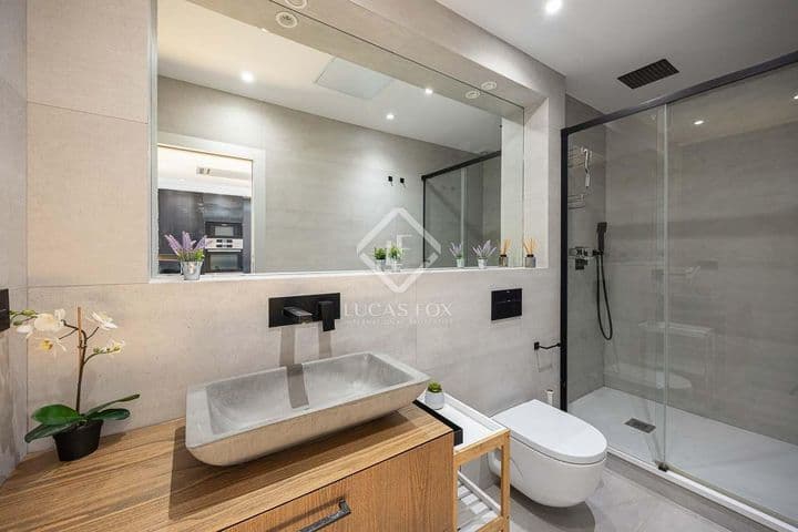 1 bedroom apartment for sale in Barcelona, Spain - Image 4