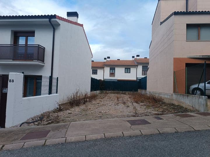 House for sale in Cuenca de Pamplona, Spain - Image 3