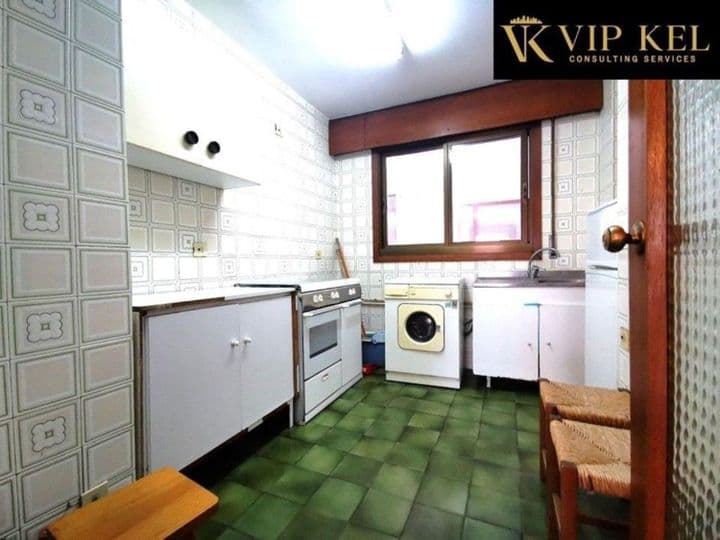 4 bedrooms apartment for sale in Santiago de Compostela, Spain - Image 7