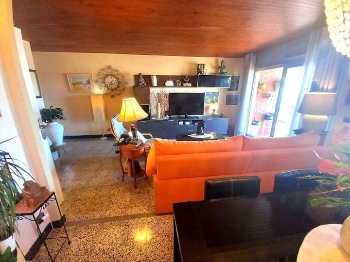 3 bedrooms apartment for sale in Premia de Mar, Spain - Image 4