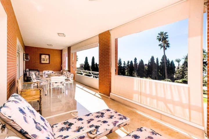 4 bedrooms apartment for sale in Playa Bajadilla-Puertos, Spain - Image 4