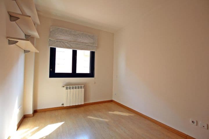 3 bedrooms apartment for rent in Madrid, Spain - Image 7