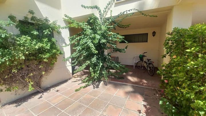 2 bedrooms apartment for rent in Nueva Andalucia, Spain - Image 4