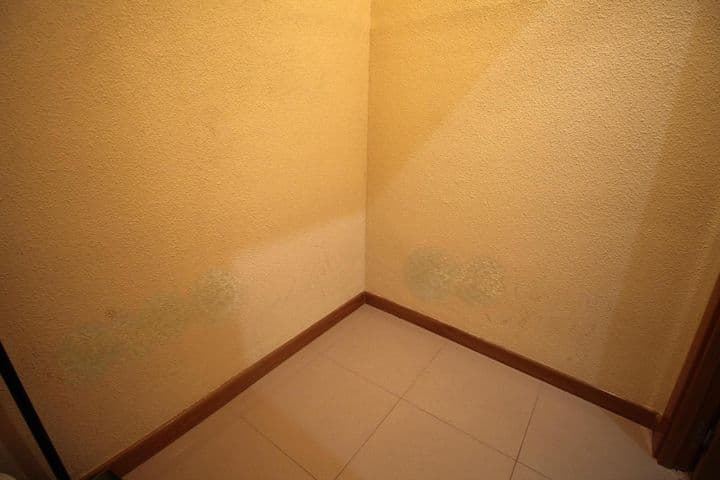 1 bedroom apartment for rent in Chamartin, Spain - Image 9